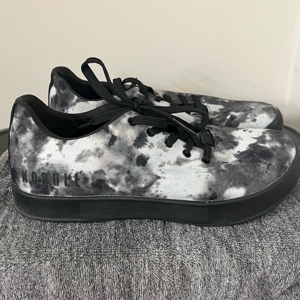 NOBULL SHADOW TIE-DYE CANVAS TRAINER (WOMEN'S) SIZE 8